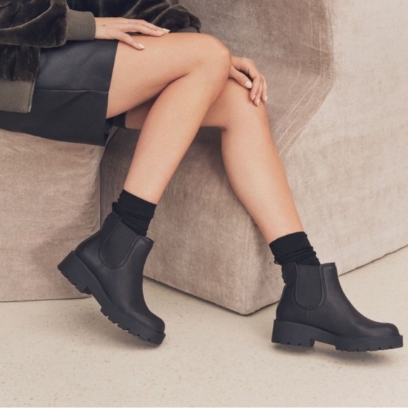 UGG Markstrum Chelsea Boots Black Size 7 - Picture 3 of 12